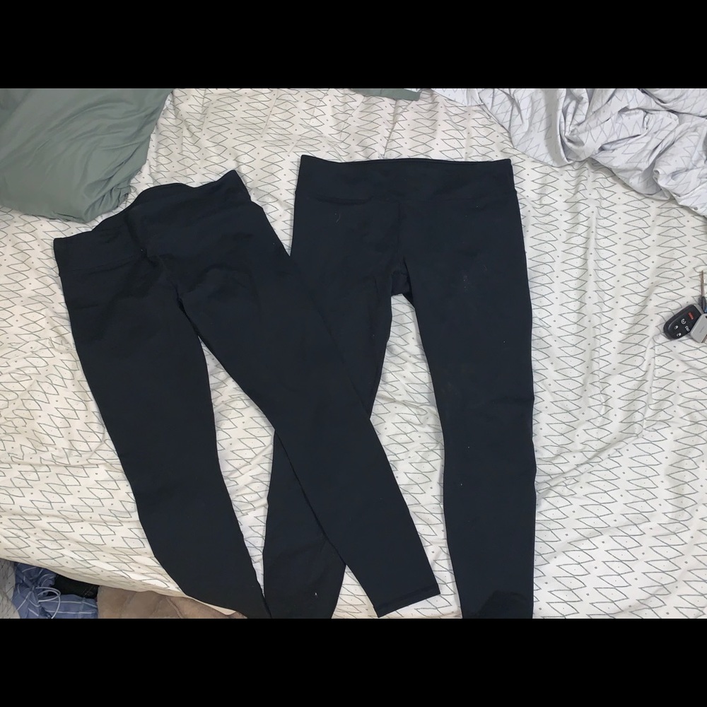 Fabletics Leggings (2 PAIRS)